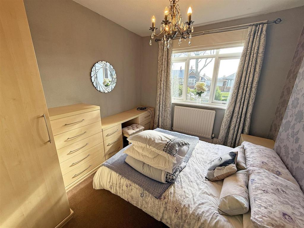 Bedroom 2.jpg