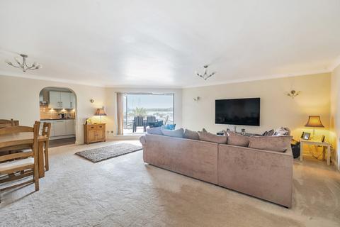 3 bedroom apartment for sale, Lake Avenue, Poole, Dorset