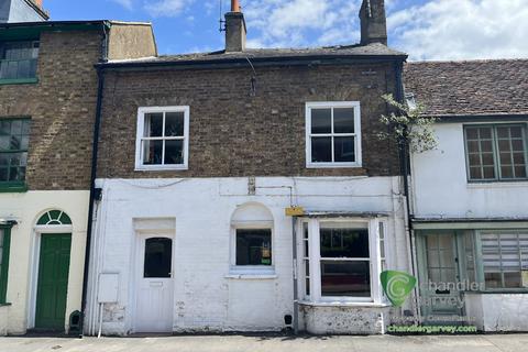 Retail property (high street) for sale, Tring HP23