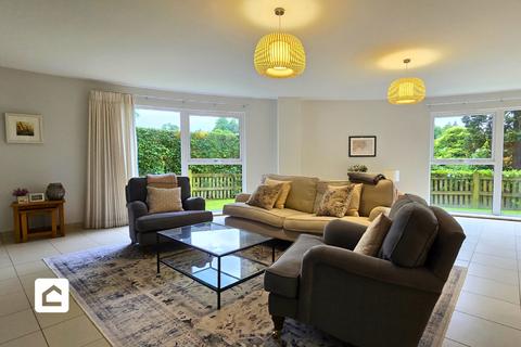 2 bedroom apartment to rent, Timpani Hill, Warlingham CR6