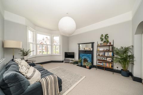 2 bedroom flat for sale, Springfield Road, Brighton BN1