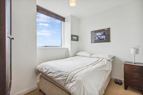 1 bedroom flat to rent, Palladio Court, Mapleton Road, London
