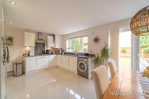 3 bedroom detached house for sale, Hot Mill Close, Newport, NP19