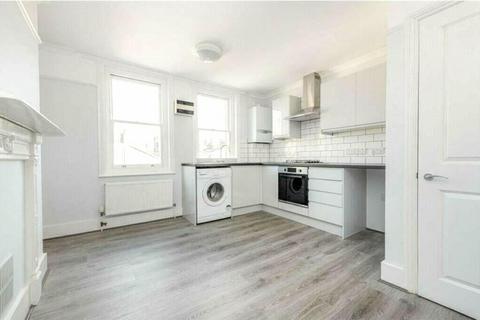 1 bedroom flat to rent, Cleveland Street, London W1T