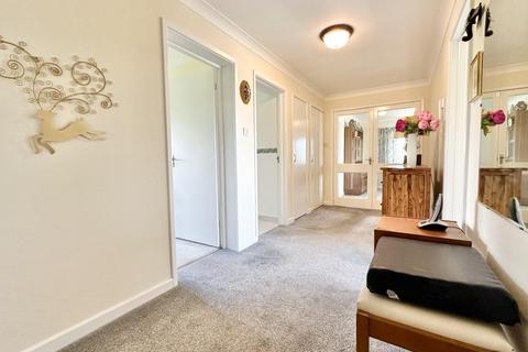 3 bedroom apartment for sale, Chine Crescent Road, Bournemouth BH2