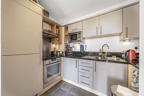 1 bedroom apartment for sale, City Walk, London Bridge, London