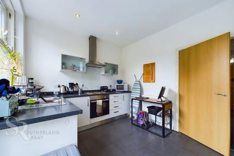 2 bedroom terraced house for sale, Buxton Road, Disley, SK12