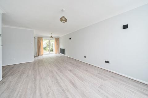 3 bedroom semi-detached house to rent, Forlease Drive, Maidenhead, SL6