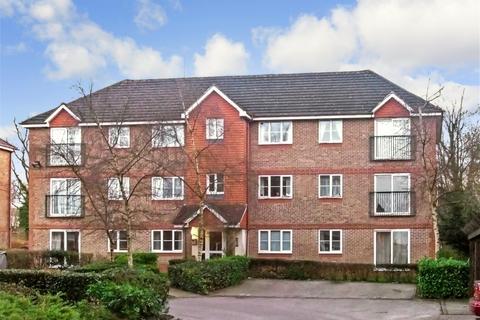 2 bedroom apartment to rent, Fenchurch Road, Maidenbower, RH10