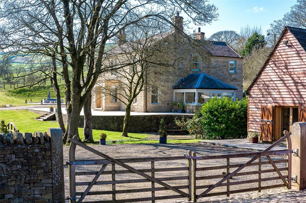 Lodge Driveway