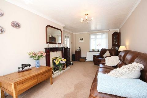 3 bedroom terraced house to rent, Brownrigg Crescent, Bracknell RG12