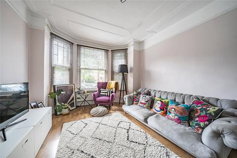 19 Outram Road, London, N22 7AB