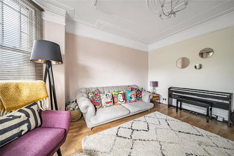 19 Outram Road, London, N22 7AB