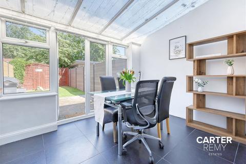 46 Celedon Close, Grays, RM16 6PZ