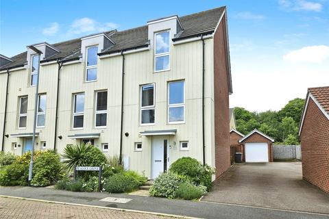 4 bedroom end of terrace house for sale, Peacock Grove, Costessey, Norwich, Norfolk, NR8