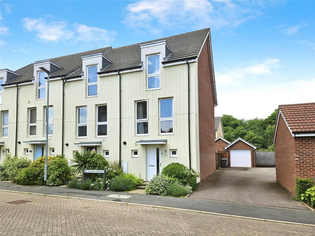 Peacock Grove, Costessey, Norwich... 4 bed end of terrace house for