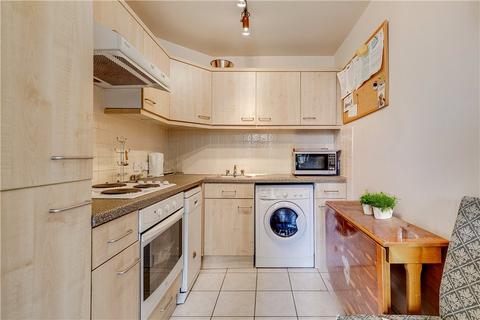 1 bedroom apartment for sale, Nevern Square, Earls Court, London, SW5