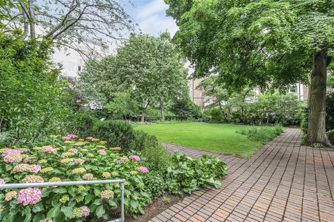 1 bedroom flat for sale, Devonport, Radnor Walk, W2