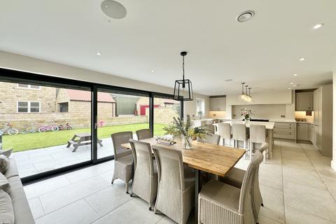 5 bedroom detached house for sale, White House Farm Court, Hambleton