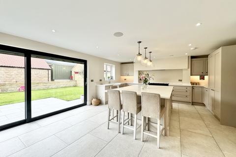 5 bedroom detached house for sale, White House Farm Court, Hambleton