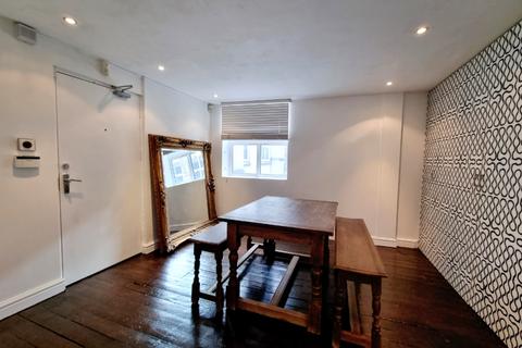 2 bedroom penthouse to rent, York Place, W Yorks LS1