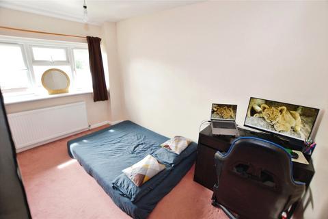 60 Woolmer Green, Basildon, SS15 5LW