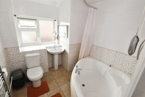 60 Woolmer Green, Basildon, SS15 5LW
