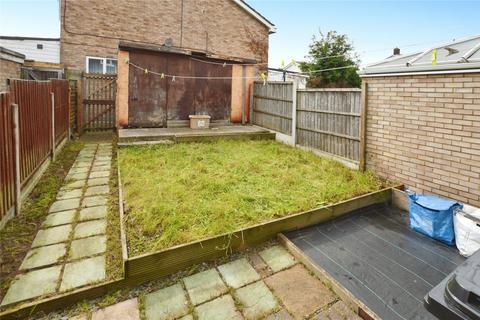 60 Woolmer Green, Basildon, SS15 5LW