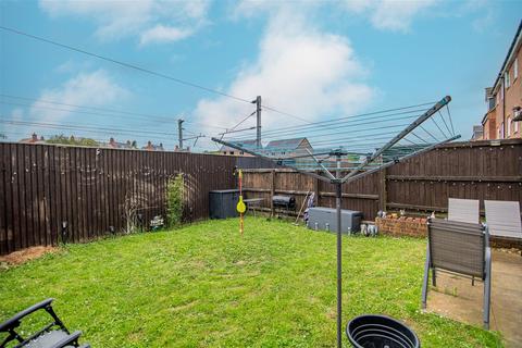 3 bedroom end of terrace house for sale, Frost Close, Desborough NN14