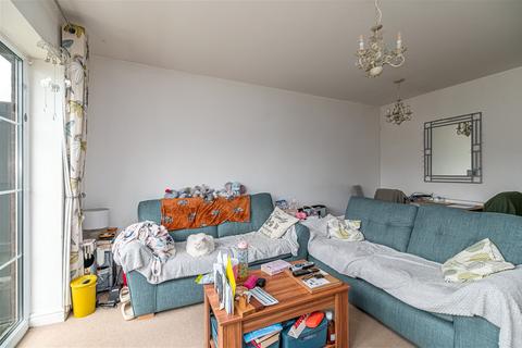 3 bedroom end of terrace house for sale, Frost Close, Desborough NN14