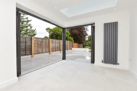 180 Erith Road, Bexleyheath, DA7 6HU