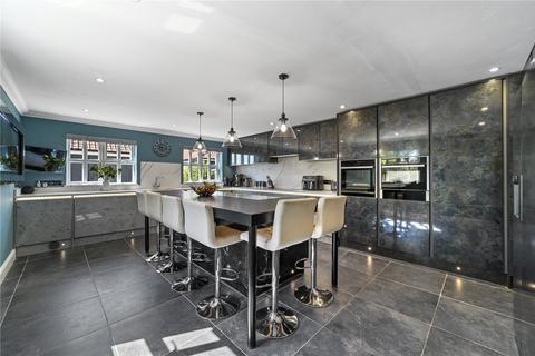 6 bedroom detached house for sale, Walton Road, Kirby-le-Soken, Frinton-on-Sea, Essex, CO13