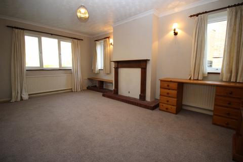 2 bedroom flat to rent, Rectory Avenue, High Wycombe, HP13