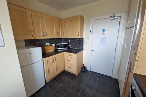 3 bedroom flat to rent, Printfield Walk, Woodside, Aberdeen, AB24