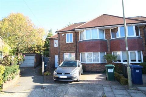 4 bedroom semi-detached house to rent, Ranelagh Close, Edgware, HA8