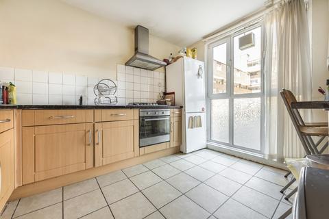 4 bedroom maisonette to rent, Hotspur Street Kennington SE11