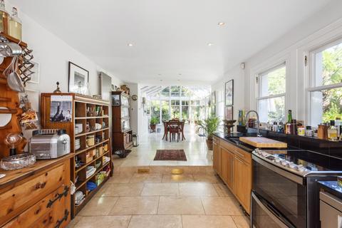 40 Allerton Road, London, N16 5UF