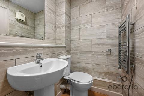 35 Discovery Walk, London, E1W 2JG