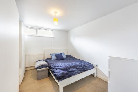 1 bedroom flat for sale, Crown Place Apartments, 20 Varcoe Road, Bermondsey, SE16