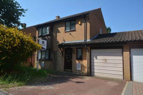 3 bedroom detached house to rent, The Boundary, Milton Keynes MK6