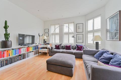 2 bedroom flat for sale, Sudbourne Road, Brixton, London, SW2