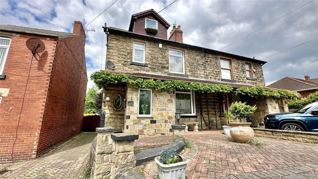 Doncaster Road, Darfield, Barnsley, S73 4 bed semidetached house for