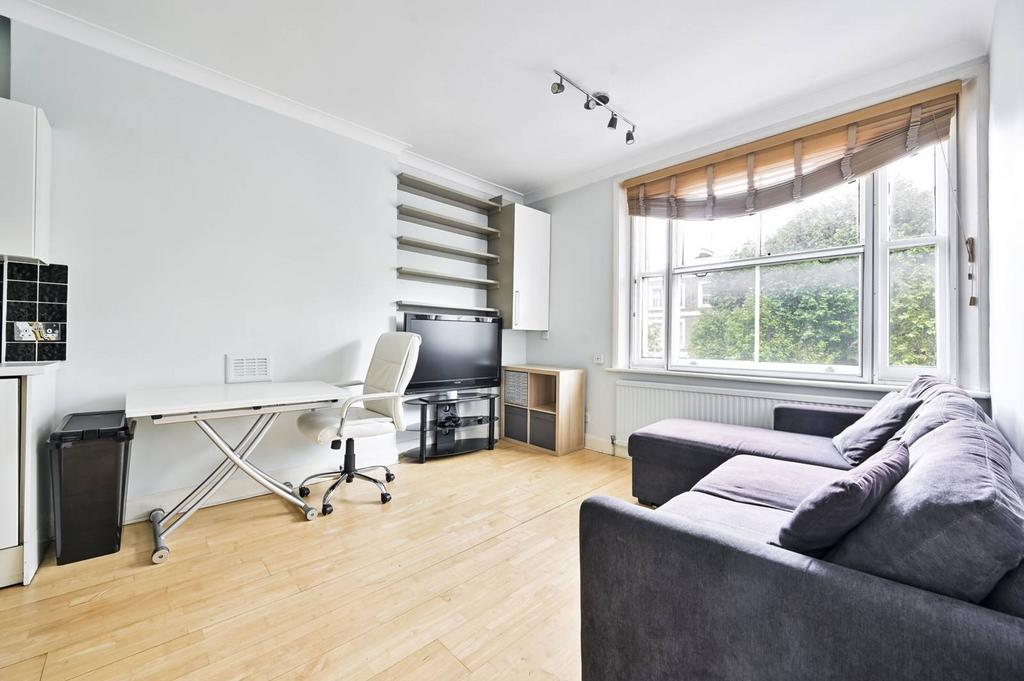 Earls Court Road, Earls Court... 1 bed flat - £375,000