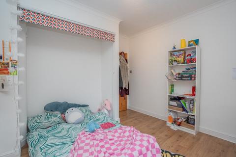 2 bedroom flat for sale, Whitson Road, Balgreen, Edinburgh, EH11