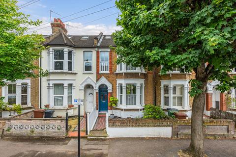 3 bedroom terraced house for sale, Richmond Road, London E11