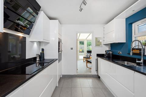 91 Richmond Road, Leytonstone, London, E11 4BT