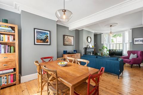 91 Richmond Road, Leytonstone, London, E11 4BT