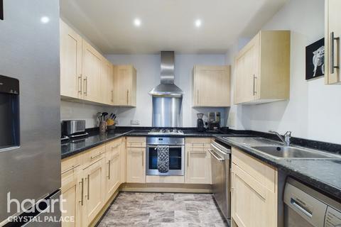 1 bedroom flat for sale, Rye Lane, LONDON