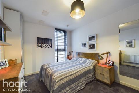 1 bedroom flat for sale, Rye Lane, LONDON