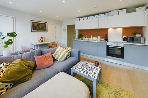 1 bedroom flat for sale, Field End Road, Ruislip, HA4